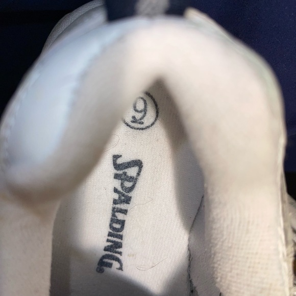 . Almost new, worn twice. Size was too small. Excellent condition - Picture 5 of 6